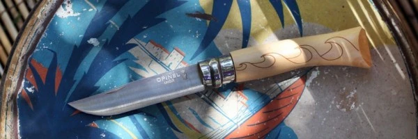 Нож Opinel №7 Nature, нержавеющая сталь, рукоять самшит, гравировка волны, 001552